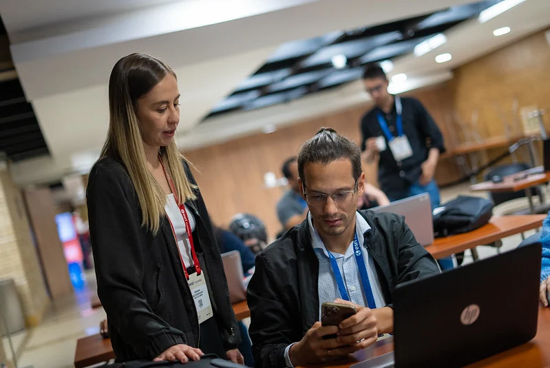 CRU Esri · Medellín · 2023 · fotografía 4