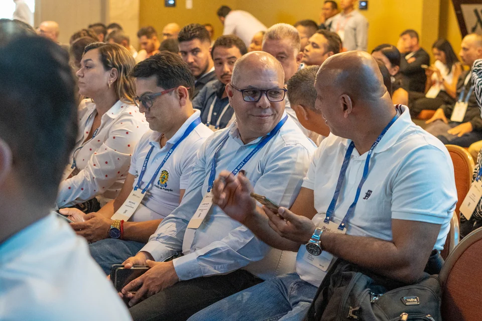 CRU Esri · Cali · 2025 · fotografía 3