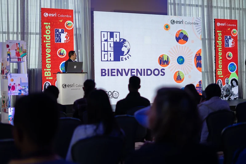 Planeta Esri · Medellín · 2023 · fotografía 4