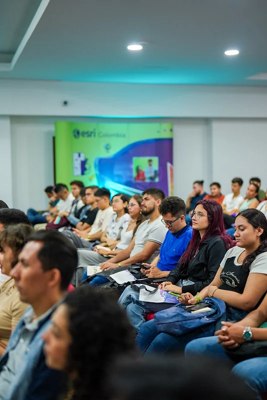 Planeta Esri · Bucaramanga · 2024 · fotografía 1
