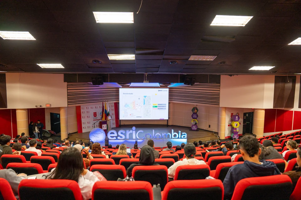 Planeta Esri · Ibagué · 2025 · fotografía 8