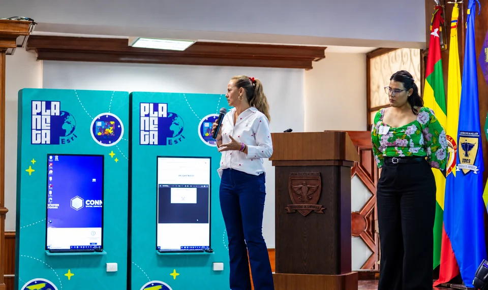 Planeta Esri · Bucaramanga · 2025 · fotografía 1