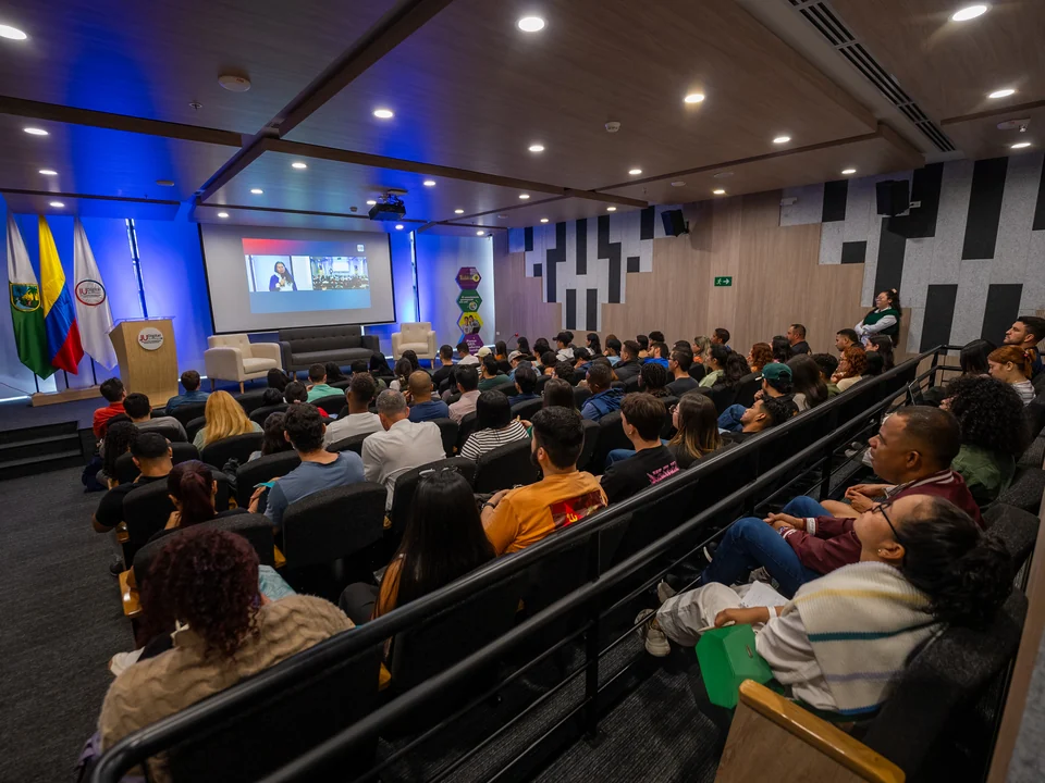 Planeta Esri · Medellín · 2025 · fotografía 7